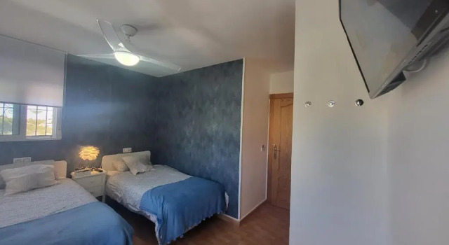 Casa piscina privada 4 dormitorios, Забронировать Отель Отели Аликанте с парковкой, Парковка