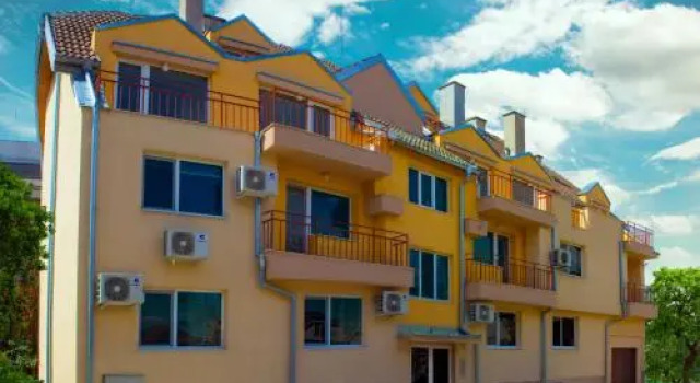 Central Point Apartments, Book Apartment Ruse 