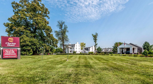 Четырёхместный номер Standard Carradoc Hall Hotel & Conference Center - Leesburg by The Red Collection