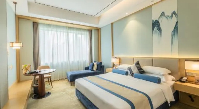 Двухместный номер Standard Century Runhua Hotel