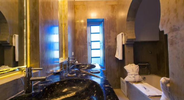 Семейный люкс Deluxe Riad Le Perroquet Bleu Suites & Spa