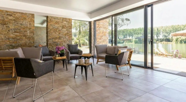 Villa Contemporaine avec Spa, Sauna, Piscine et Île Privative près de Nantes - FR-1-306-866, Забронировать Отель Линь Loire-Atlantique