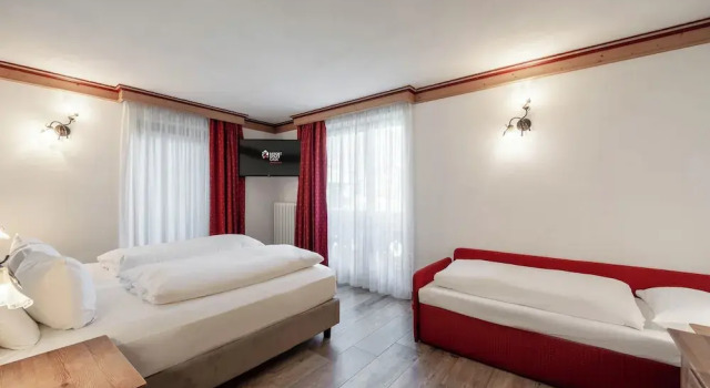 Четырёхместный семейный номер Standard с балконом Resort Dolce Casa - Family & Spa Hotel