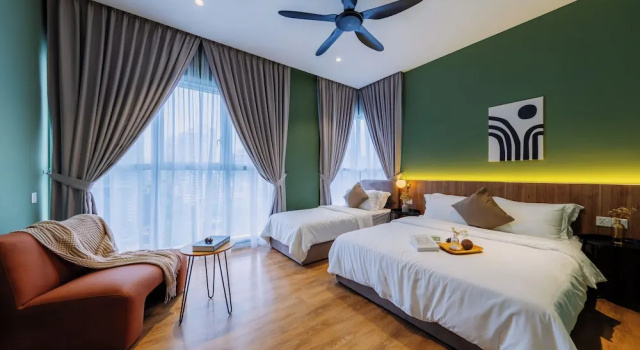 Апартаменты Deluxe NaiBnB in Quill Residences