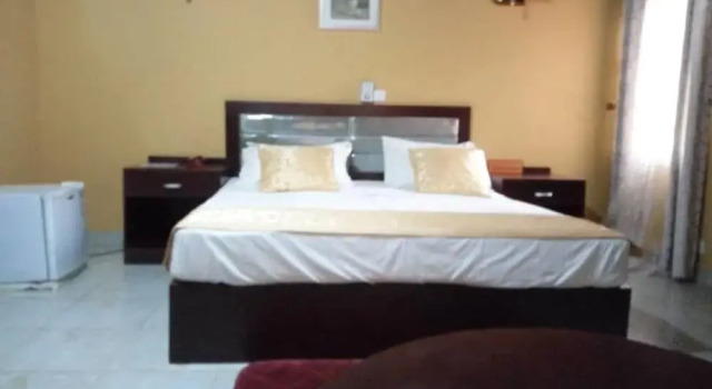 T.S. Hotel, Rezervovat Hotel Hotely v Greater Accra s parkováním, Parkování