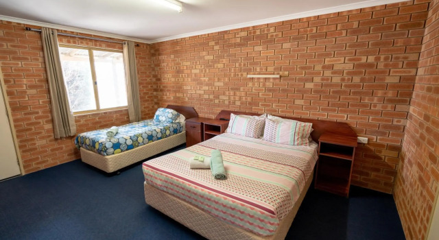 Gascoyne Hotel, Забронировать Отель Карнарвон Shark Bay Australia, рядом с Пристань для яхт Карнарвон