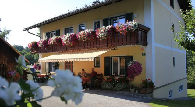 Апартаменты с балконом Ferienwohnung Appartment mit Privatbadestrand Kusternighof