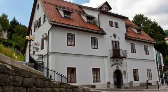 Gostišče Barbara, Rezervovat Penzión Penziony v Idrija, Penzión