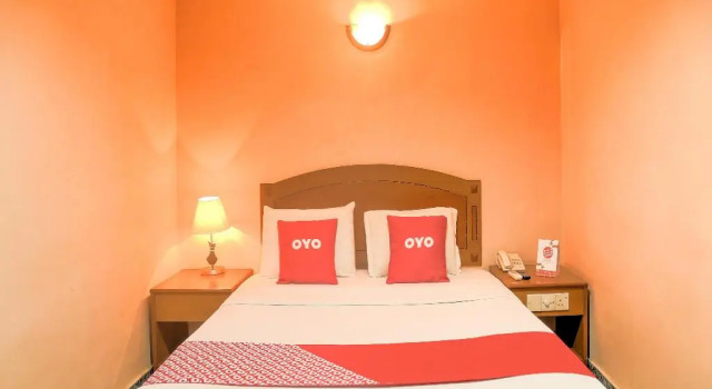Люкс OYO 90005 Sydney Hotel