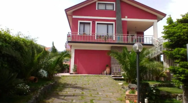 Коттедж Villa Royal Etna Stars