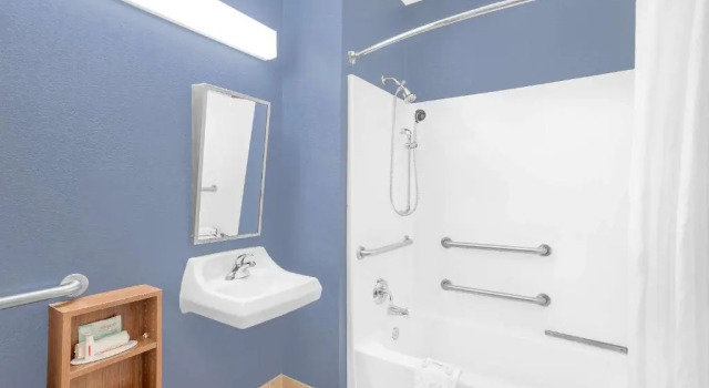 Двухместный номер Microtel Inn & Suites Chili/Rochester