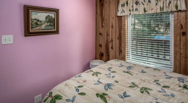 Linn Haven - Three Bedroom Cabin, Varaa Hotelli Hotellit New Mexico pysäköinnillä, Pysäköinti