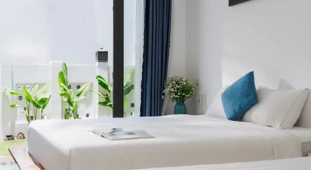 Трёхместный номер Deluxe с видом на бассейн Sunora Villa Hoi An