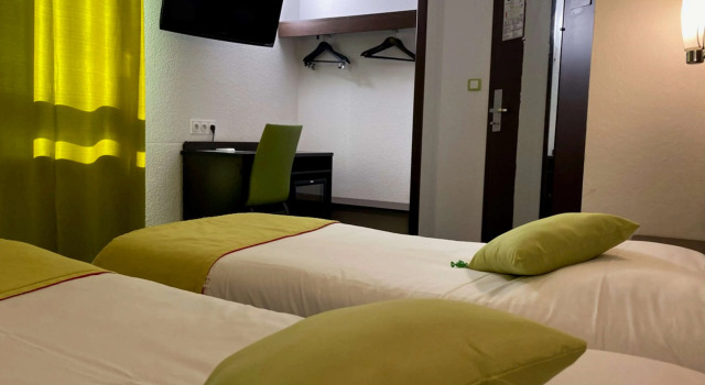 Standart çift kişilik oda Kyriad Design Enzo De Vierzon