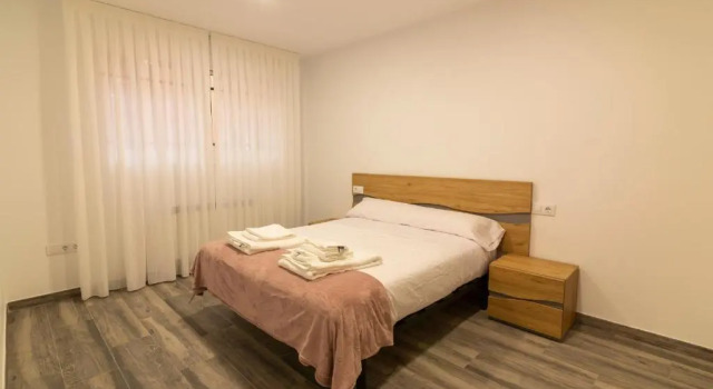 Apartamentos El Balcón del Duero, Забронировать Апартаменты/квартира Сан-Эстебан-де-Гормас Сория, рядом с Церковь Санта-Мария-дель-Риверо