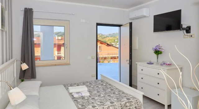 Criselle, Prenota Hotel Hotel economici a Cilento Coast