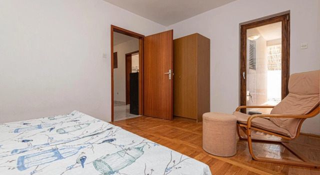 Nice Apartment in Brodarica With 3 Bedrooms and Wifi, Забронировать Апартаменты/квартира Отели Бродарика с парковкой, Парковка