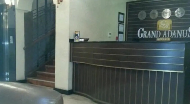 Grand Adanus Hotel, Rezerwuj Hotel Hotele w Adana z parkingiem, Parking