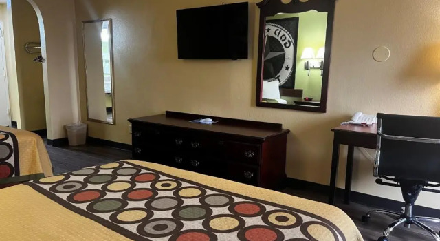 Четырёхместный номер Standard Quality Inn Bay City TX