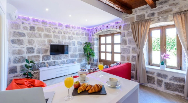 Apartments None and Nono, Забронировать Апартаменты/квартира Отели Цавтат с парковкой, рядом с Пляж Циста Лука 1, Парковка