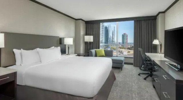 Номер Deluxe Hilton Vancouver Metrotown