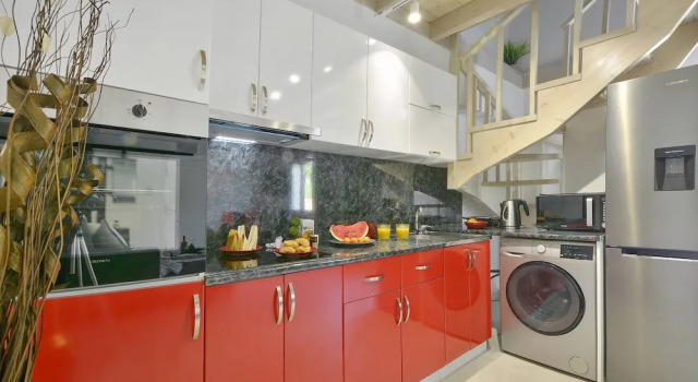Вилла Villa Bratou Ignis Sleeps 6 with Parking