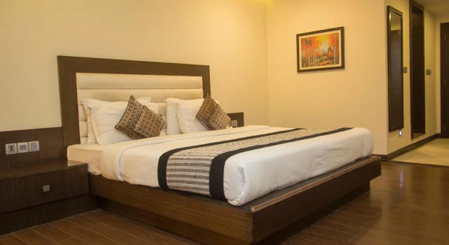 Summit Montana Suites & Spa