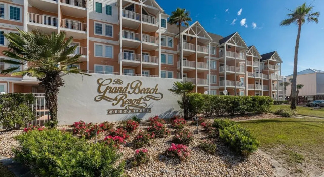 Номер Standard c 1 комнатой Grand Beach Resort 308 1 Bedroom Condo