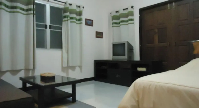 Коттедж Deluxe c 1 комнатой с балконом Home Stay Chiangmai Baan Chao Mhon