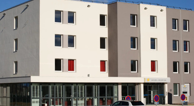 Кровать в общем номере B&B HOTEL Lyon Aéroport Saint-Quentin-Fallavier