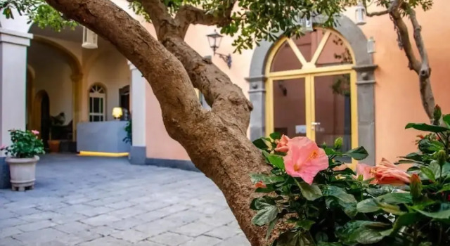 Palazzo Fiammingo Rooms, Buchen Sie Pension Hotels in Sizilien mit Frühstück, Frühstück