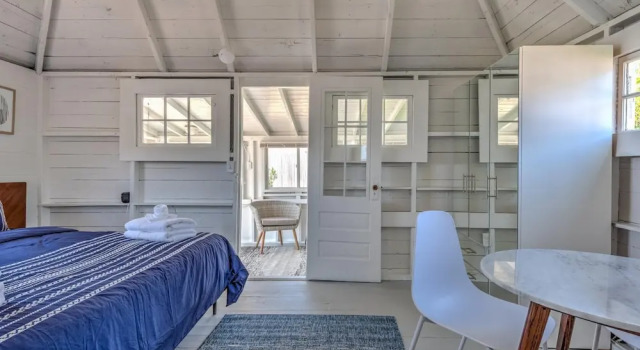 Bungalow 3 - 1br, Waterfront, Book Hotel Westhampton Beach New York State