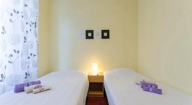 Room Gani I