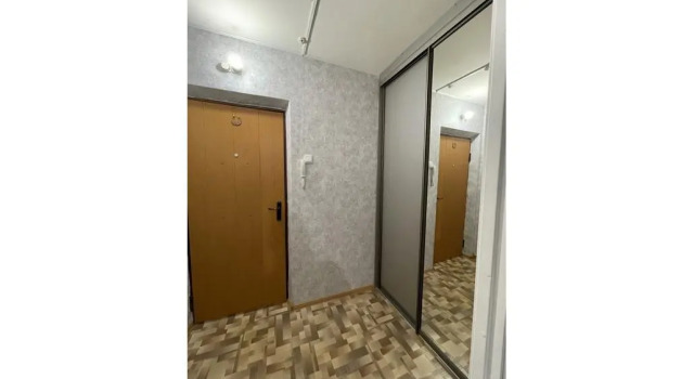 5 Nights on Chernyshevsky 110, Reserva ahora Apartamento Hoteles en Krasnoyarsk con aparcamiento, Aparcamiento