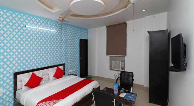 OYO 28849 Hotel Sunshine, Varaa Hotelli Faridabad Haryana