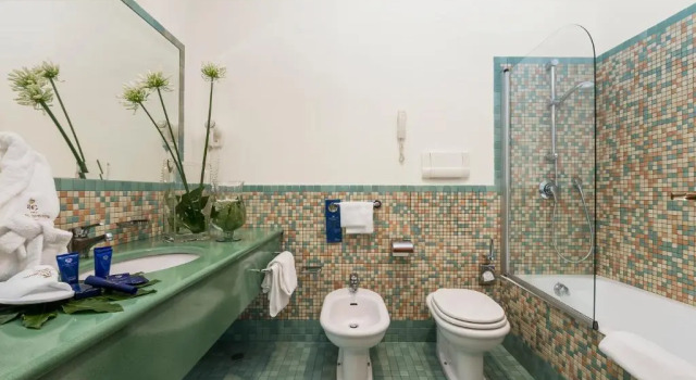 Двухместный номер Classic Отель Royal Continental Hotel Naples