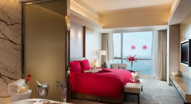 Двухместный люкс с видом на море Hilton Yantai Golden Coast