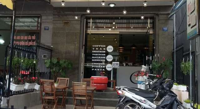 Q House, Book Hotel Da Lat Lam Dong