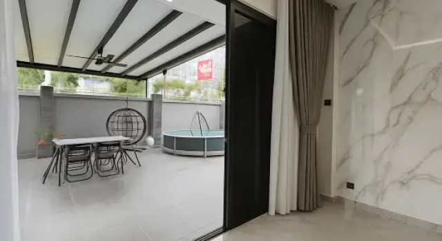 Kempas JB Landed Marble Haven Villa 14pax Karaoke, Varaa Villa Hotellit Johor pysäköinnillä, Pysäköinti