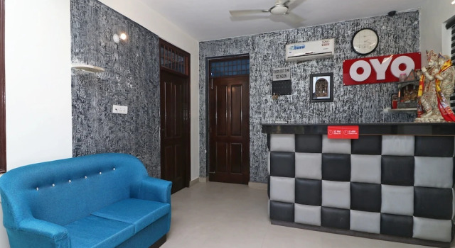 OYO 12397 Hotel Bloom, Rezervovat Hotel Déhrádún Uttarakhand