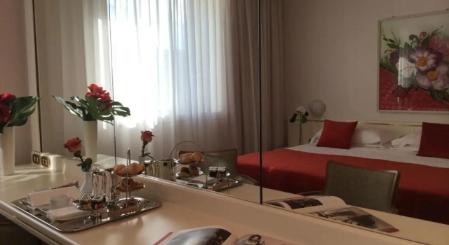 Двухместный номер Classic Starhotels Cristallo Palace