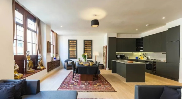 Luxury Smart Home in Central London, 4 Guests, Забронировать Отель Камден Лондон, рядом с Картезианский монастырь