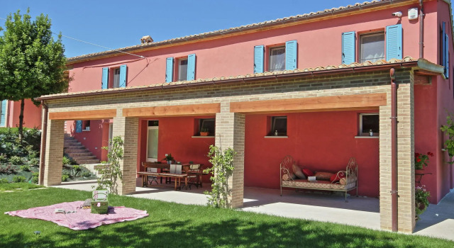 Modern Villa in Fossombrone with Swimming Pool, Rezervovat Vila Fossombrone Marche