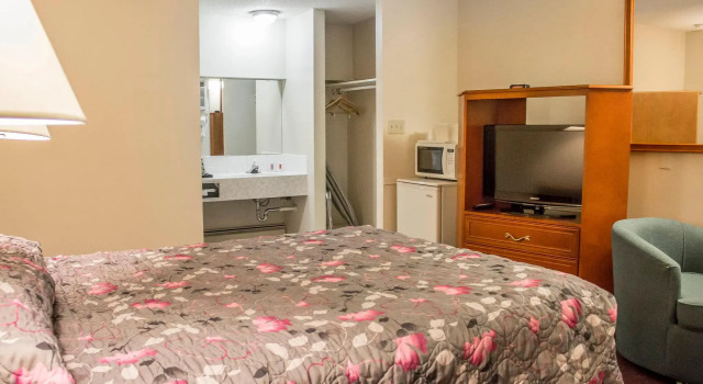 Economy Inn, Prenota Hotel Hotel a Alberta con parcheggio, Parcheggio