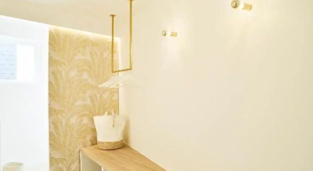 Номер Superior Urban Walls