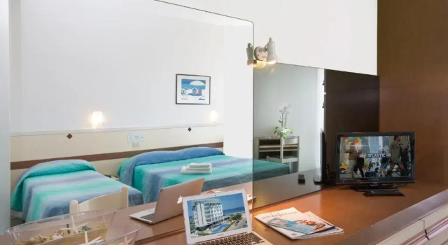 Четырёхместный номер Standard с видом на море Hotel Concord