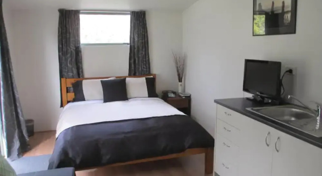 Surf City Lodge, Buchen Sie Hotel Patutahi Gisborne