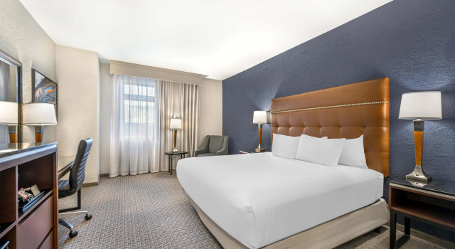 Номер Deluxe Drury Plaza Hotel Flagstaff