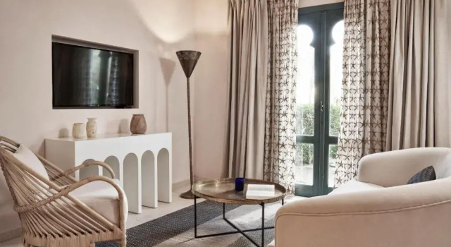 Полулюкс Ali Pasha Hotel