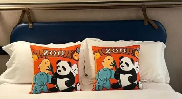 Семейный люкс с видом на реку Nanning Leshell Waterside Hotel（Wanxiang City Fangte ASEAN God Painting Shop)